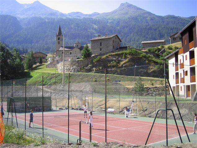 Terrains de tennis à Val Cenis-Lanslevillard - HMVT