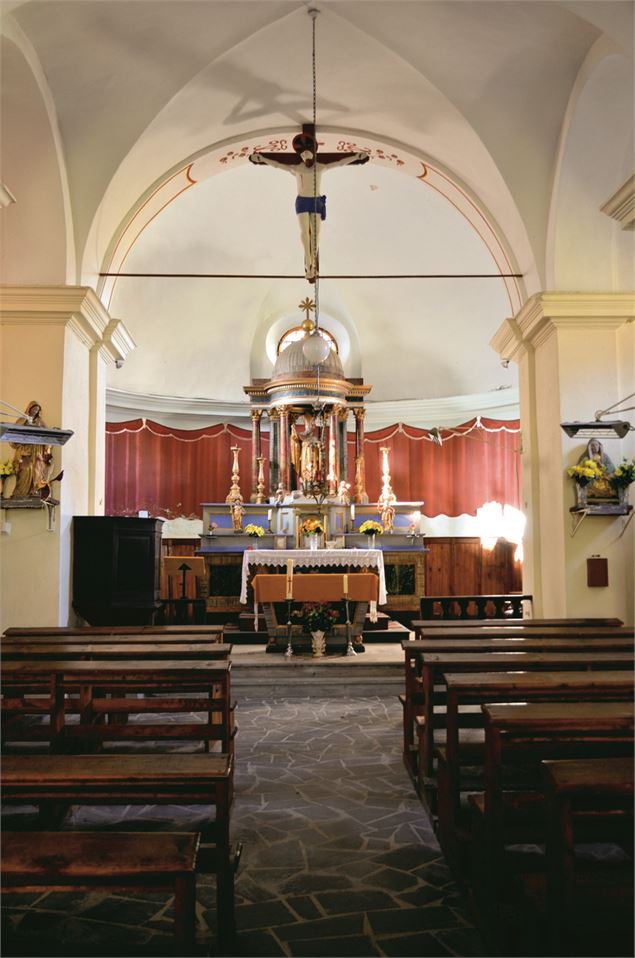 Intérieur de l'Eglise de St Léger - photo cd OT Porte de Maurienne