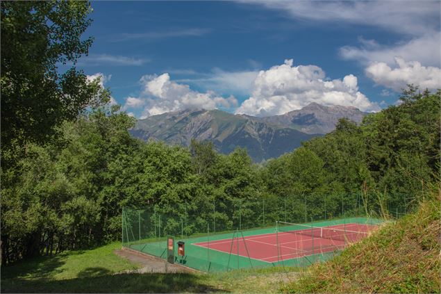 Tennis avec vu - OTI Montagnicimes