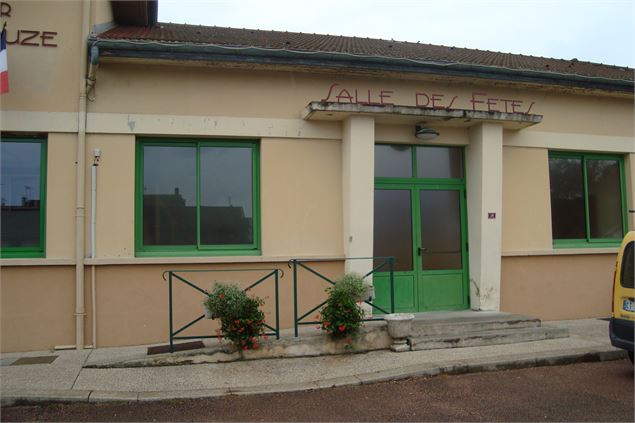 salle des fêtes Saint Julien sur Reyssouze - mairie