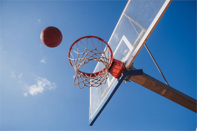 Basket - Freepik