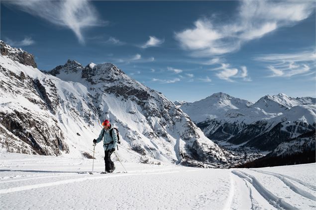 La piste de ski de randonnée Brinzeï avec sa vue imprenable sur La Daille. - Yann ALLEGRE