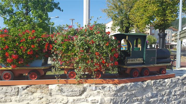 Village fleuri de Ceyzeriat - Route fleurie du Revermont