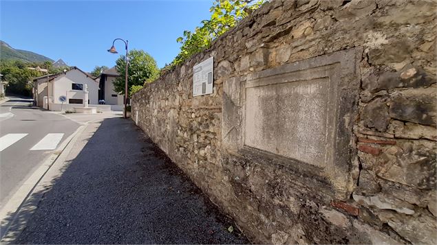 inscription gallo-romaine à Briod - Marilou Perino