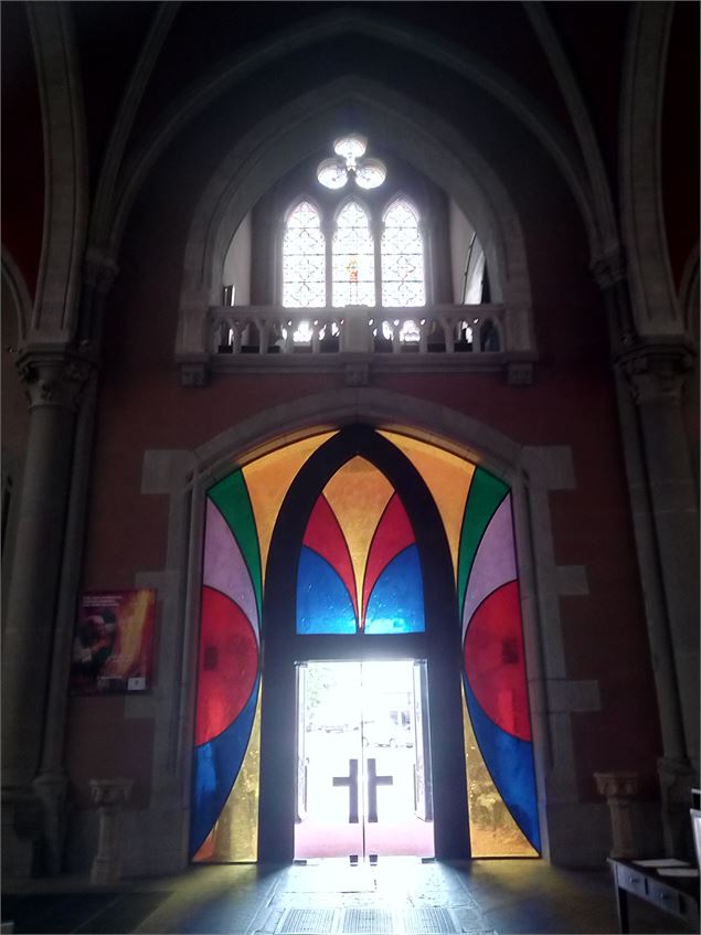 Vitraux d'entrée de l'église de Lagnieu - K.Tranchina