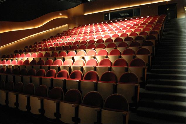 théâtre intérieur - Mairie de Saint genis