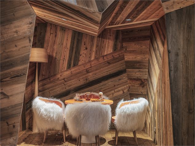 Salon des Barmes de l'Ours - Nicolas Anetson 