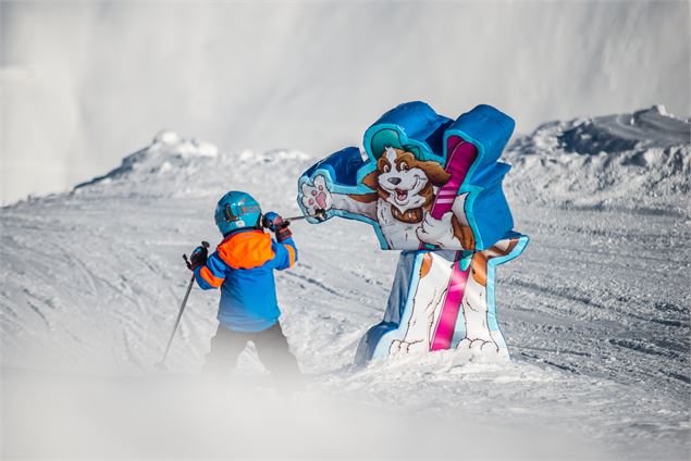 Ski en famille à La Rosière - propaganda73