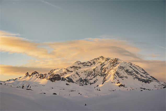 Vue sur le dome de la sache - Val d'Isère Téléphériques / Maxime Bouclier