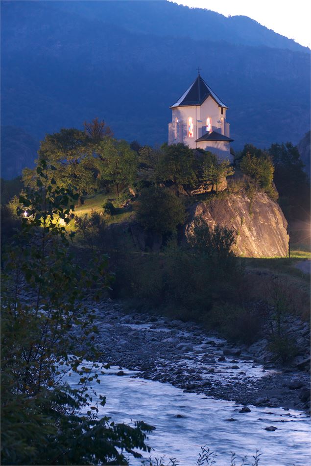 chapelle blanche de nuit - Vincent Jacques-Drône de regard