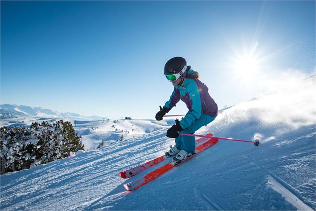 Ski alpin à Aillons-Margériaz 1400 - Peignée Verticale - Grand Chambéry Alpes Tourisme