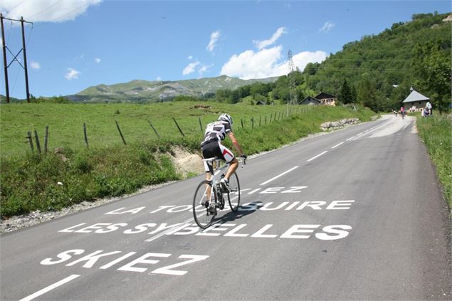 Montée de La Toussuire lors de l'étape du Tour en 2012 - clic-clac photo