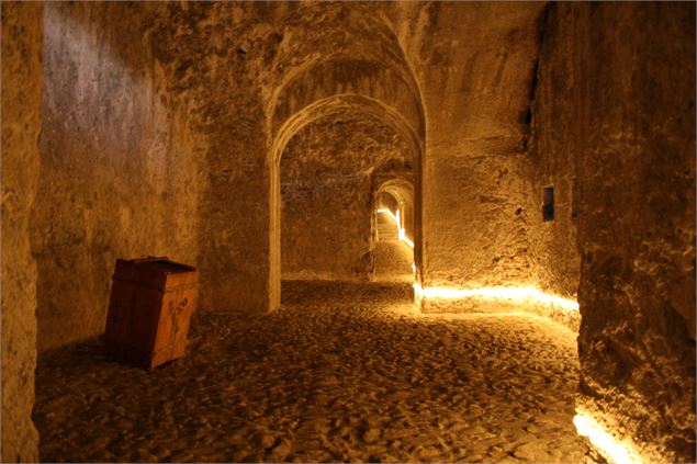 Les souterrains de la Redoute Marie-Thérèse, à Avrieux, barrière de l'Esseillon - Mairie d'Avrieux