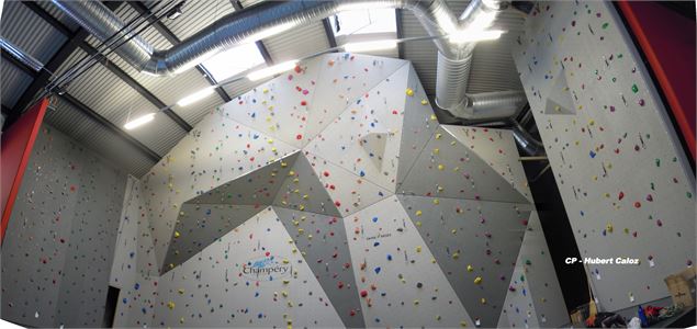 Mur de grimpe Indoor - JBbieuville