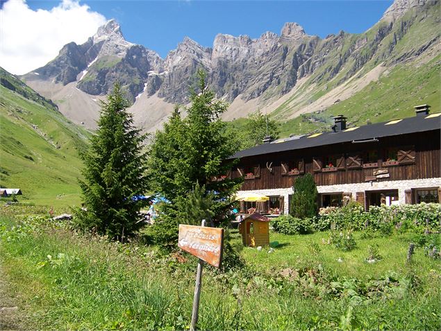 refuge de Doran - Bureau des Guides & Accompagnateurs de Sallanches