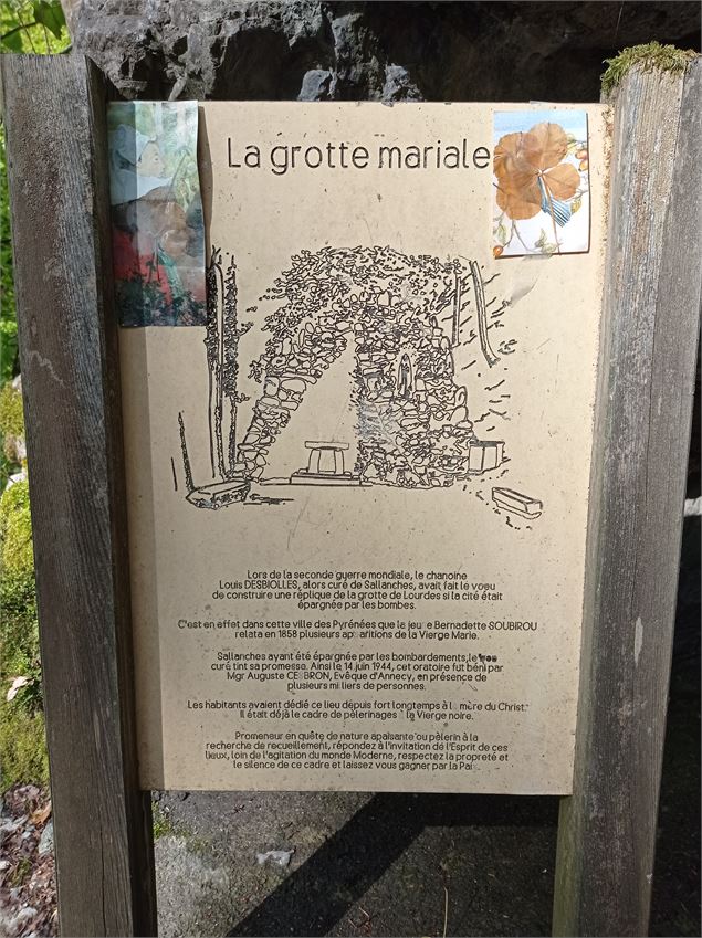 panneau historique de la Grotte mariale de Lévaud - Véronique Lorenzi