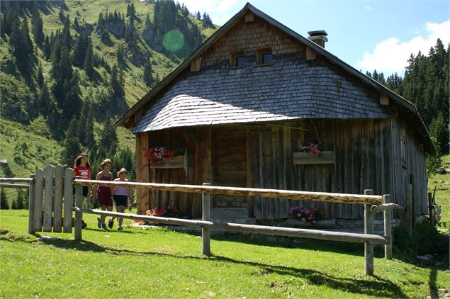 Alpage de Pététoz - Office de Tourisme des Alpes du Léman