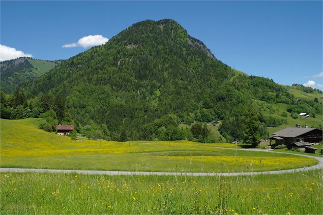 Vue d'ensemble de la montagne - Office de Tourisme du Val d'Arly