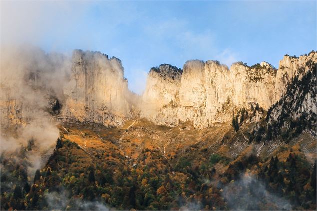 Vue falaises - OT Thônes Coeur des Vallées