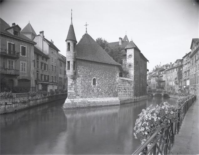 Annecy, Palais de l'Ile - Cliché Dominique Lafon