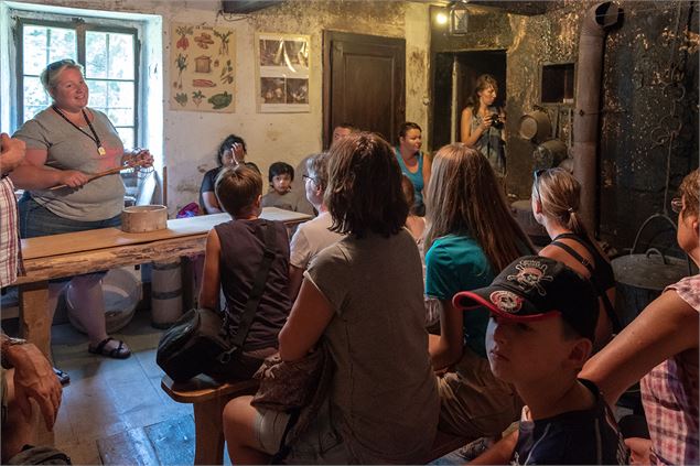 Visite de la Ferme Ecomusée du clos Parchet