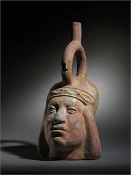 Vase portrait péruvien en terre cuite - Musée des Amériques-Auch