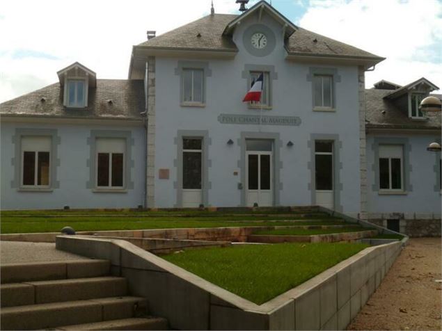 crèche Les Ptits Loups - Mairie