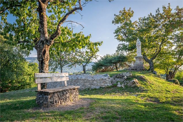 Châteaux des Allinges - Destination Léman / A. Berger