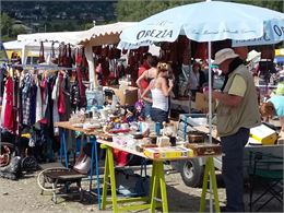 Vide grenier - C. Rivolly