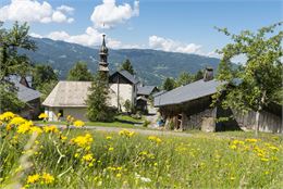 Le village de Chantemerle et sa chapelle