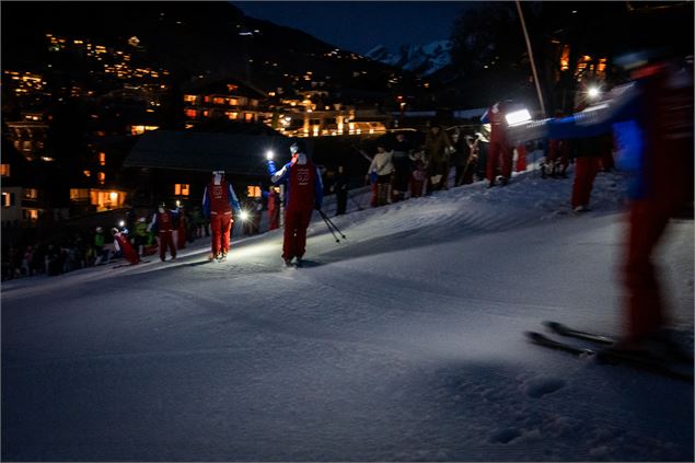 Pot d'accueil - Descente aux torches et concert_La Clusaz