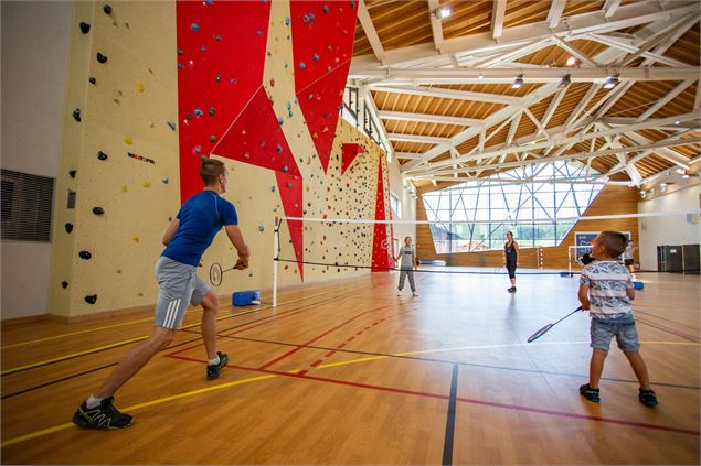 Tournoi badminton en famille