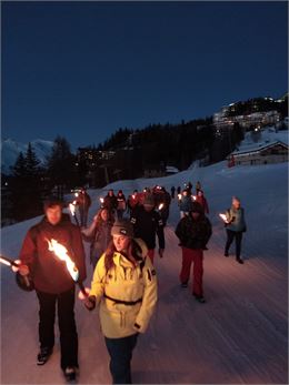 balade aux flambeaux - AB Tourisme