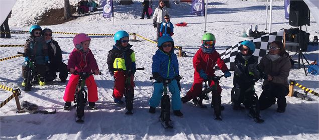 Viens tester la draisienne de neige ! 3 - 6 ans._Les Arcs