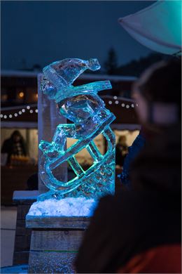 Démonstration de sculpture sur glace à Valloire - A.Pernet / sculpteur Christian Burger