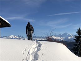 Carte postale de nos montagnes : Les Alpes racontées_Les Gets - Vecteur Montagne