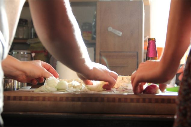 Repas partagé intergénérationnel_Saint-Genix-les-Villages