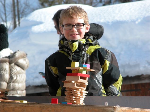 Jeux en bois - Office de Tourisme du Val d'Arly