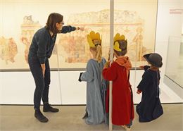 Visite contée costumée au Musée Savoisien - Solenne Paul - Département de la Savoie