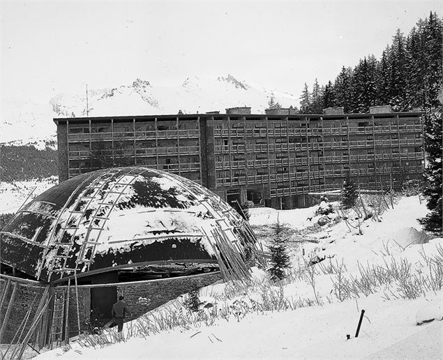 La résidence 3 Arcs & la Coupole, automne 1968 - Archives OT Les Arcs