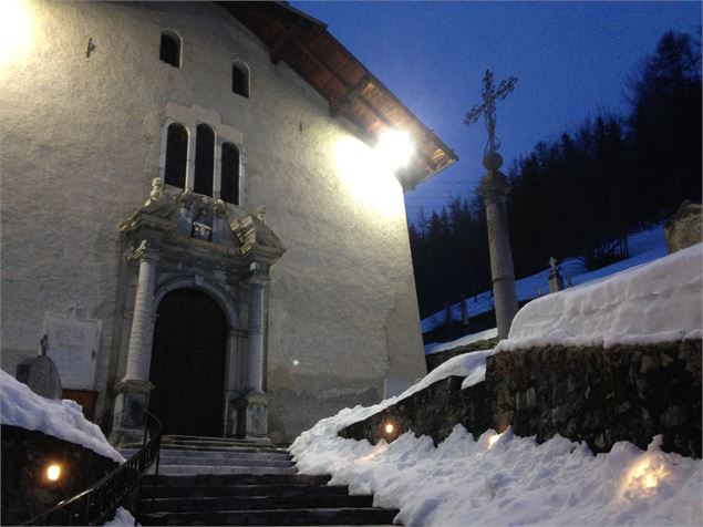 Façade de l'église de Peisey - Célia Lécuru