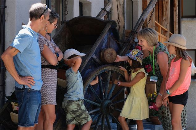 Visite du village de Peisey - Célia Lécuru