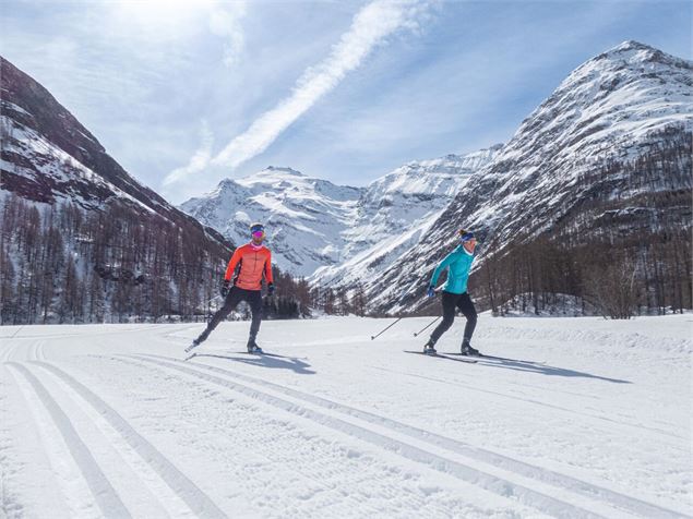 Couple en ski nordique - Virtus