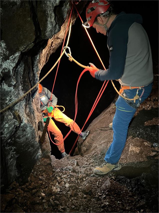 Le Grand FIlon - La traversée de la mine - Spéléologie Maurienne Belledonne - Le Grand Filon