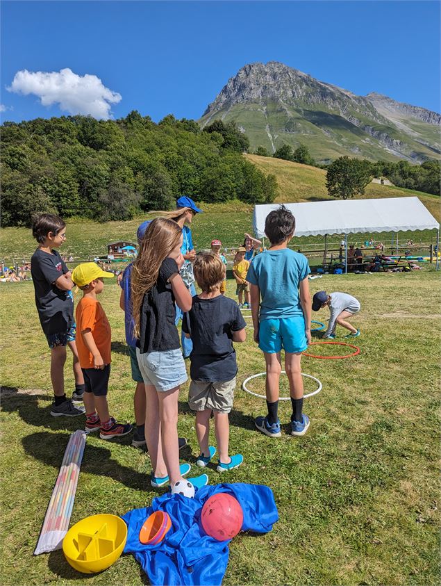 Jeux enfant au Col du Mollard - Albiez Animation