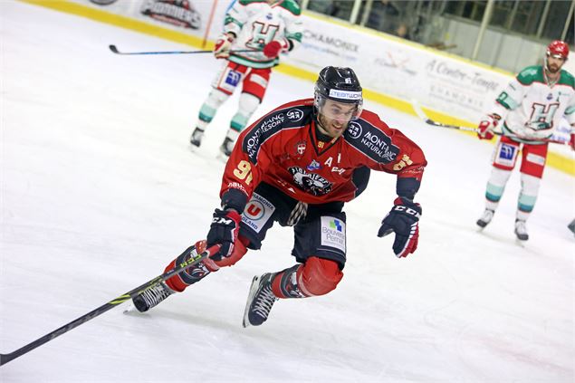 Pionniers de Chamonix - hockey general redimensionner 10_11_23