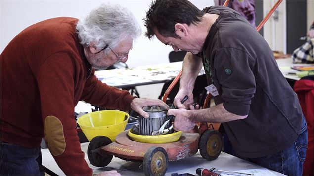 Repair café - Le Grain de Sel - ©Marie Rénaux