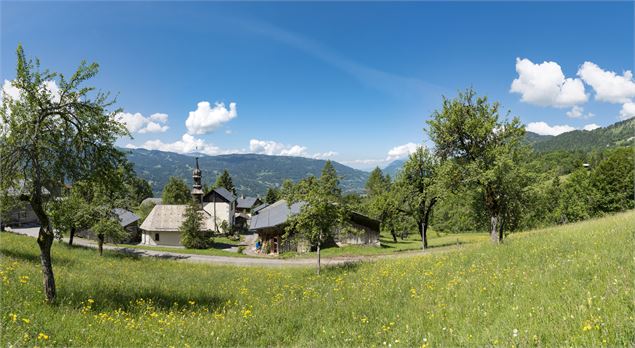 Le village de Chantemerle et sa chapelle