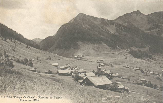 Carte postale Châtel - 2CVA