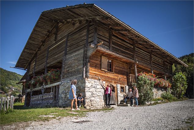 Visite guidée de la Maison du patrimoine - extérieur - T.Vattard